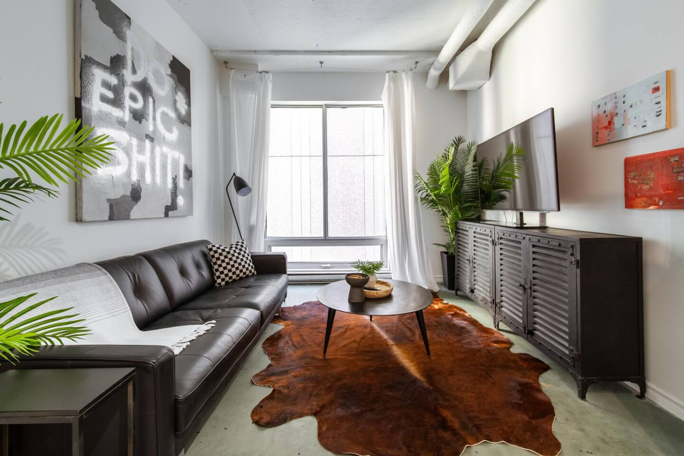 Chic & Cozy Loft | Rogers Place | LRT | Jasper Ave