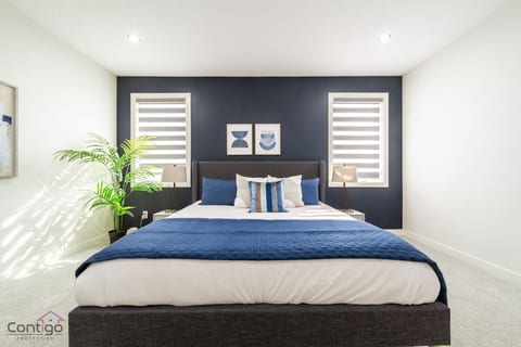 Modern Retreat | AirCon | Backyard | Near DT & WEM