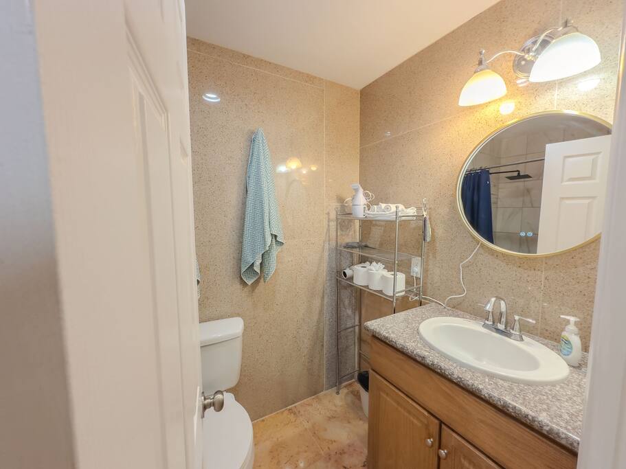 stylish-villa-with-pool-and-hot-tub-near-las-vegas-strip/