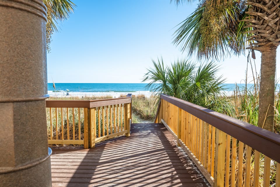 Steps to the Beach!