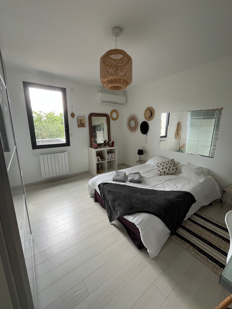 villa-5-chambres-au-calme-piscine-jacuzzi-amboise/