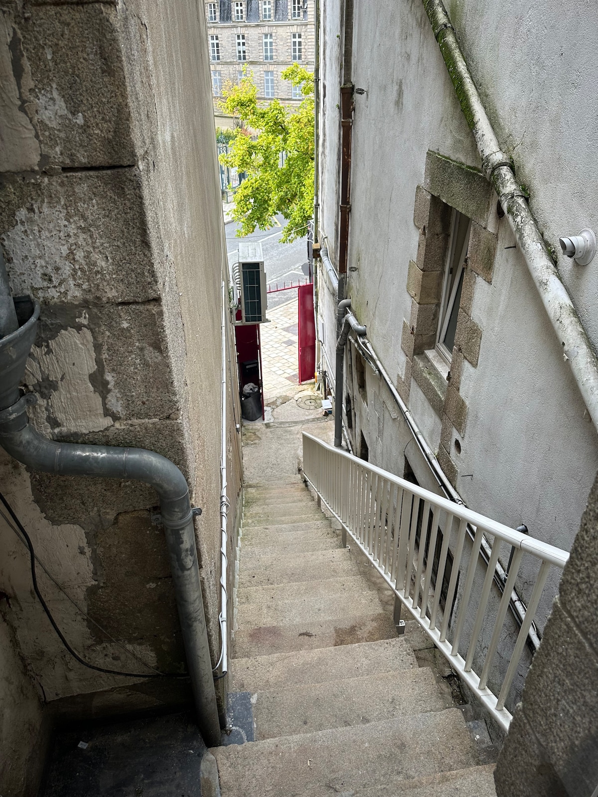 tibzh-:-vannes-downtown-private-entrance/