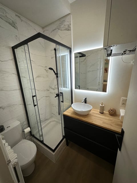 TiBZH : Vannes downtown, Private entrance image 3