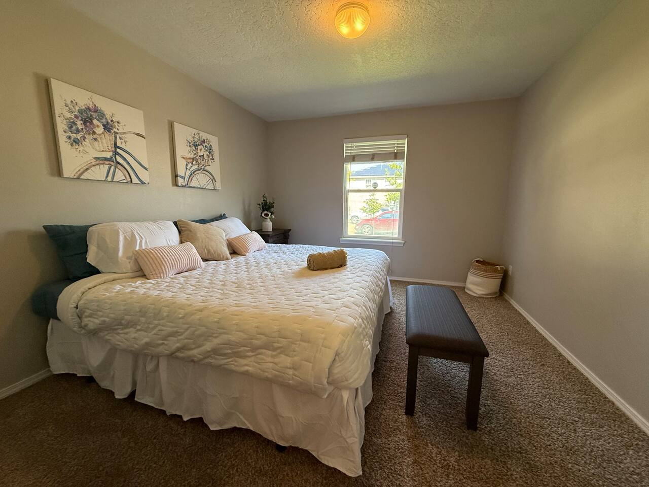 lovely-linda's-home-away-from-home-in-caldwell/