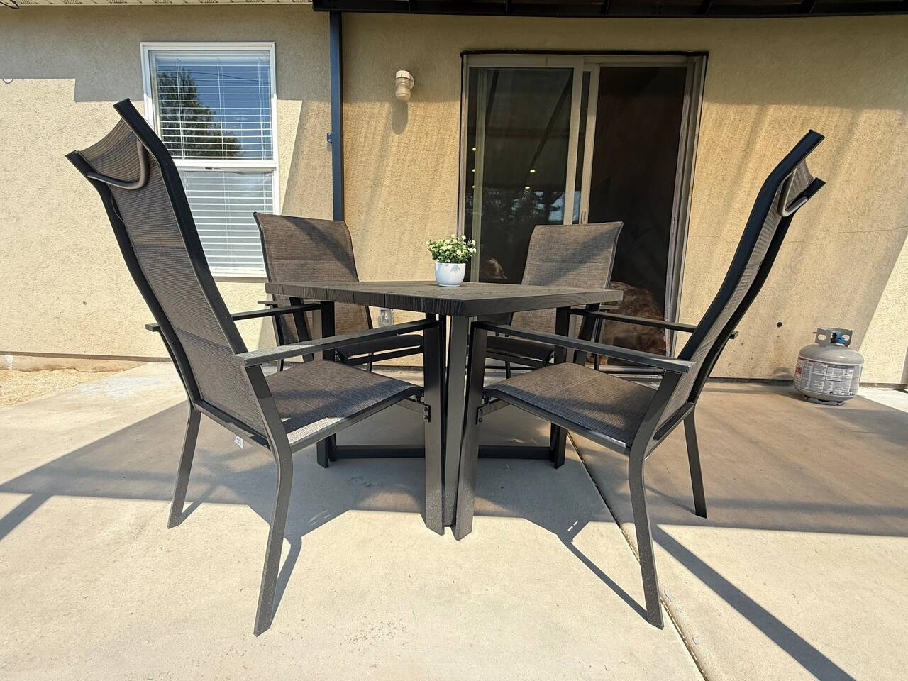 lovely-linda's-home-away-from-home-in-caldwell/