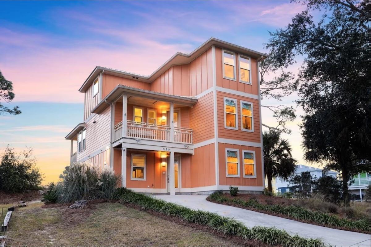 Salinas Sunrise: Luxury 3k+ sqft Beach & Bay Views image 1
