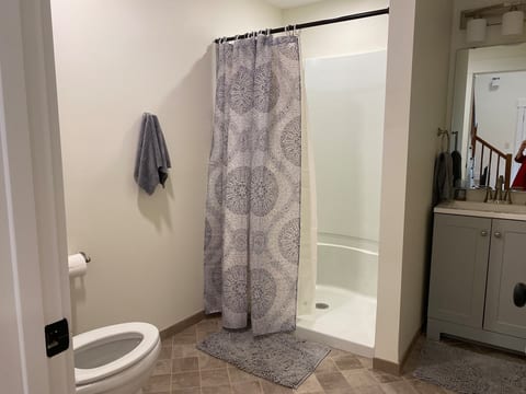 Adorable newly renovated in-town oasis!
