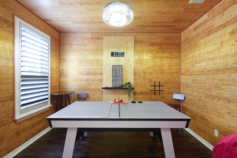 Open-Concept 4-BR Austin w/ Game Room, Karaoke & Sound System