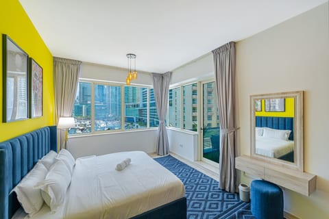 Full Sea View | Free Netflix | Balcony & Pool