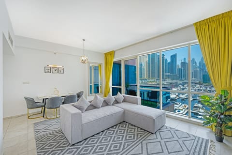 Full Sea View | Free Netflix | Balcony & Pool