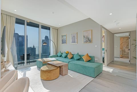 Savis Home -Radiant Dubai Ain & Marina View