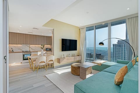 Savis Home -Radiant Dubai Ain & Marina View