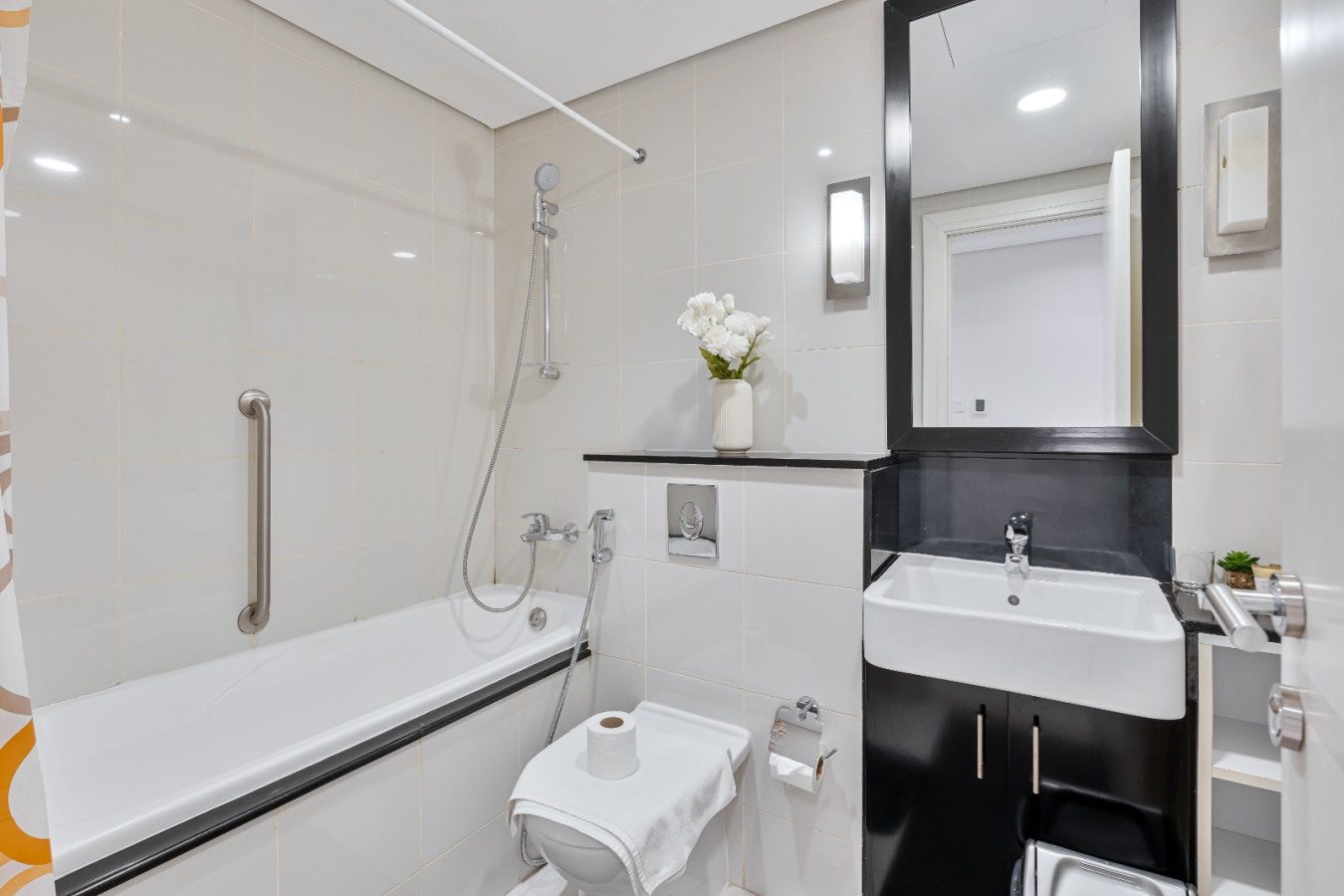 3-bedrooms-centrally-located-in-business-bay/