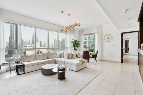 Luxury 2BR Full Burj Khalifa & Fountain Views