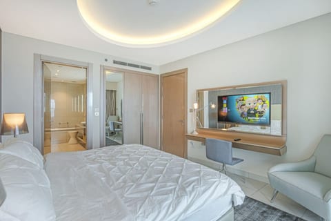 1BR Luxury Stay - Infinity Pool - Damac Paramount A - Business Bay