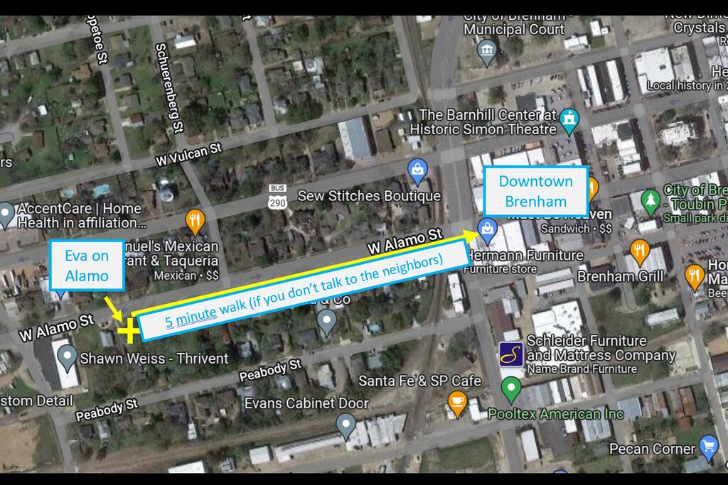 House is literally steps from downtown Brenham and all of the fun! Walk to downtown if you choose!