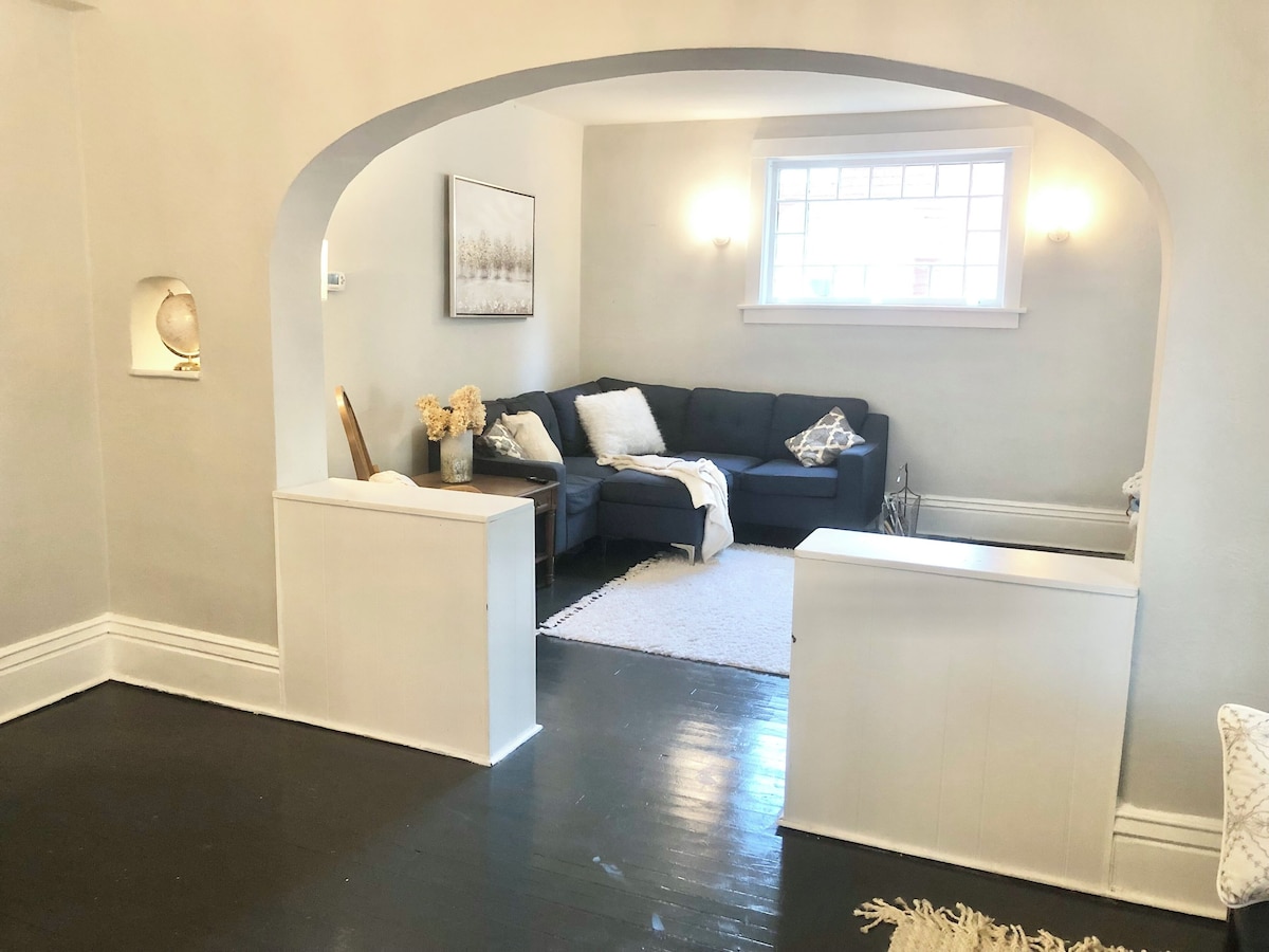 walk-to-hospitals-in-historic-astor-park/