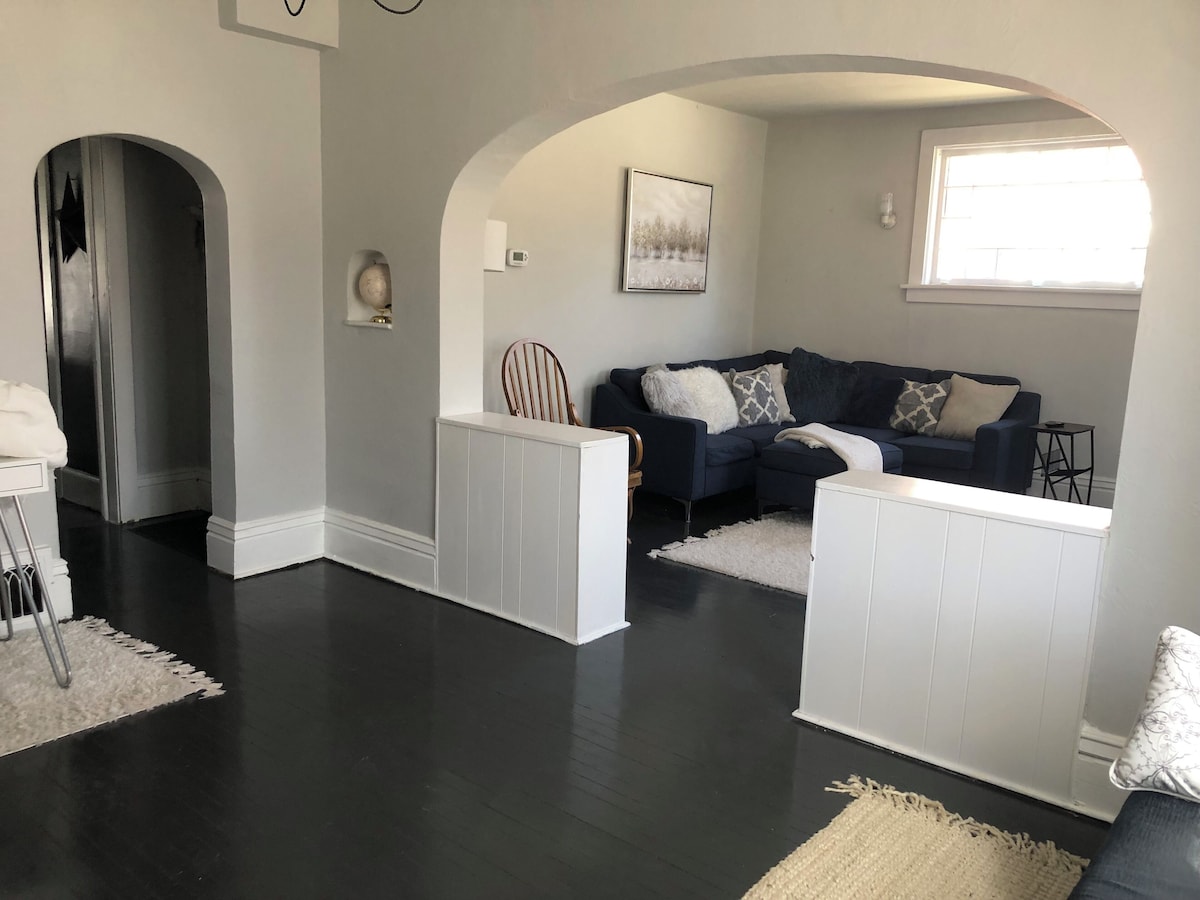 walk-to-hospitals-in-historic-astor-park/