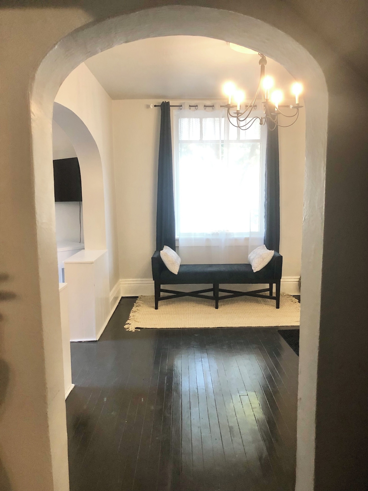 walk-to-hospitals-in-historic-astor-park/