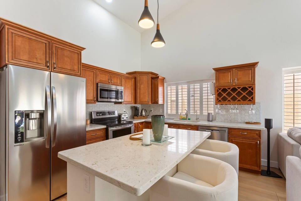 Ahwatukee Adventures Family Home With Pool - Phoenix