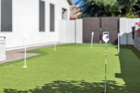Red Mountain Family Fun:Pool + Spa + Putting Green
