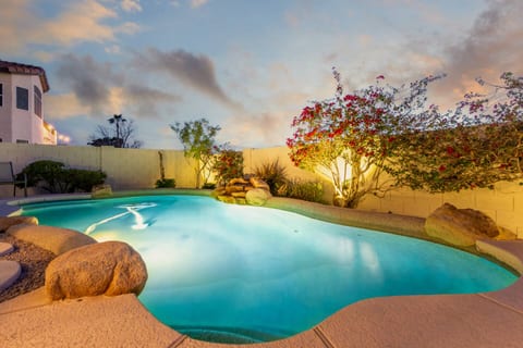 Red Mountain Family Fun:Pool + Spa + Putting Green