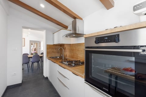 House Prenc - Unit 377834-13