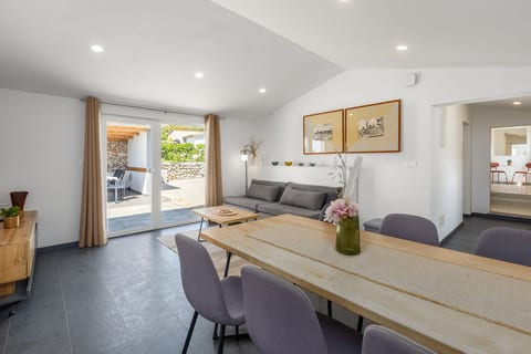 House Prenc - Unit 377834-13