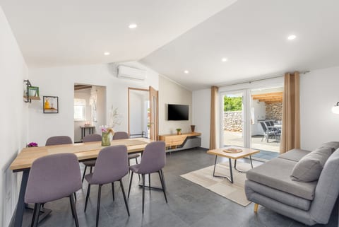 House Prenc - Unit 377834-13