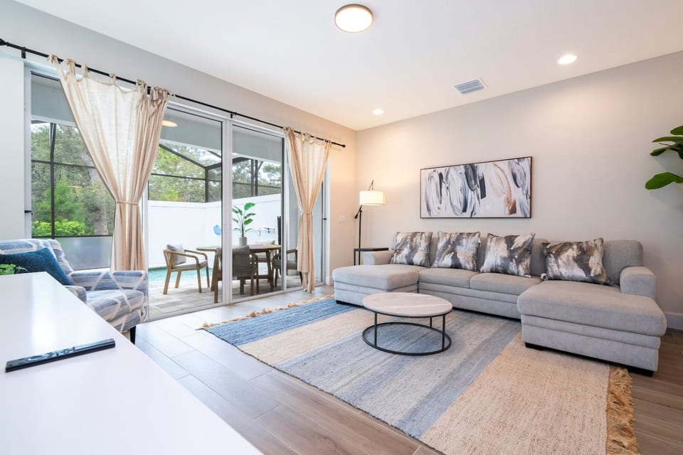 Beautiful 4-Bedroom House with Splash Pool - Four Corners