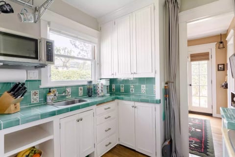 Your private charming quaint kitchen.
