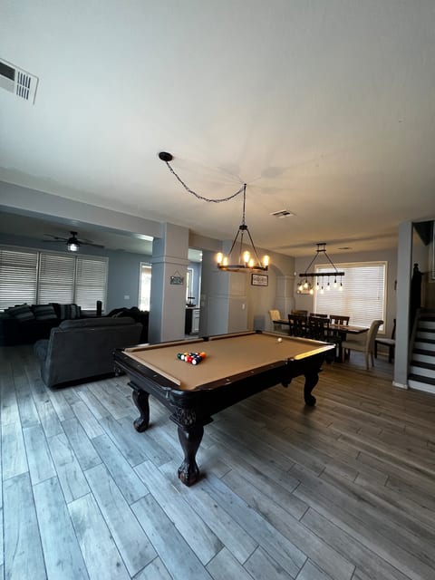 |Sleeps 9|1bed/full bath downstairs|Dog friendly| image 5