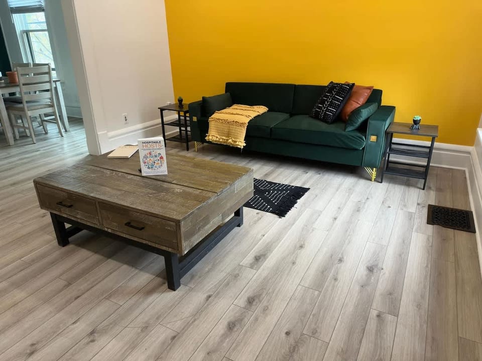 Casa Terra by Jungle House | Near Convention Center, OSU & Nationwide Arena | Downtown & Short North | 5,800+ Reviews | Free Parking - Columbus
