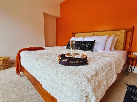 🌿 Casa Terra by Jungle House | Near Convention Center, OSU & Nationwide Arena | Downtown & Short North | 5,800+ Reviews | Free Parking
