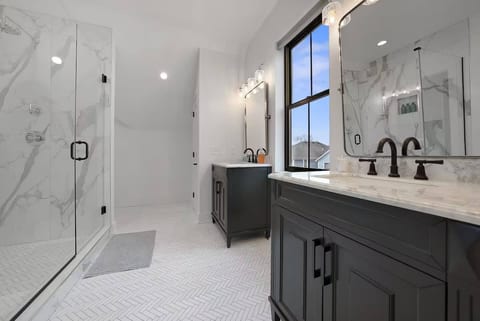 Short North - Free Parking - Convention - King Bed