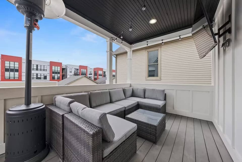 Casa Retreat by Jungle House | Walkable to High Street | Downtown & Short North | Near Nationwide Arena, OSU & Convention Center | 5,800+ Reviews - Columbus