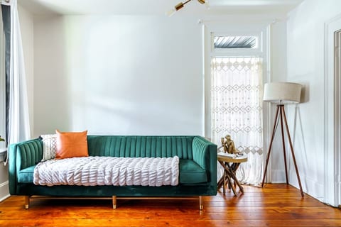 Short North - King Bed - Convention - Free Parking