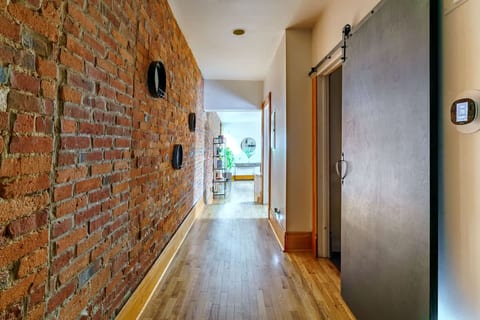 Convention - King Bed - Short North - Free Parking