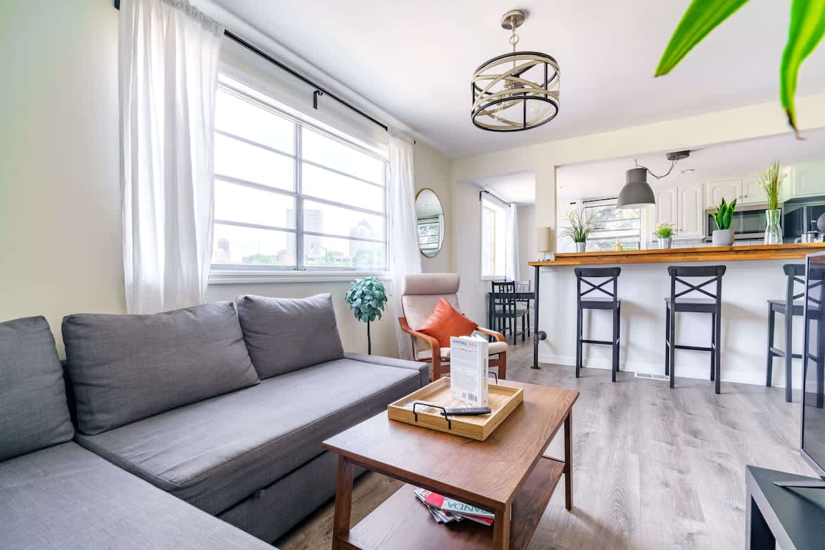 Short North - Convention - Private Parking - 2BR