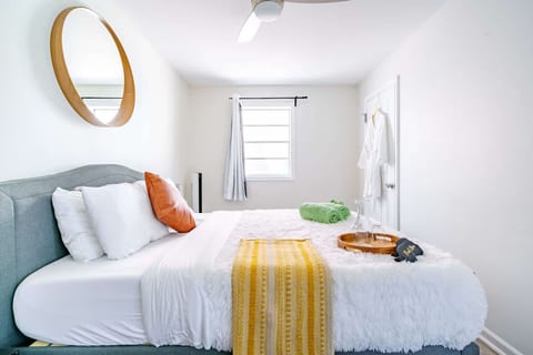 Short North - Convention - Private Parking - 2BR