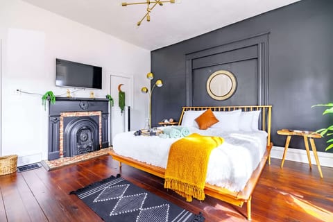 🌿 Jungle Thyme by Jungle House | Downtown Chillicothe | Walk to Historic District | 5,800+ Reviews | Private Parking