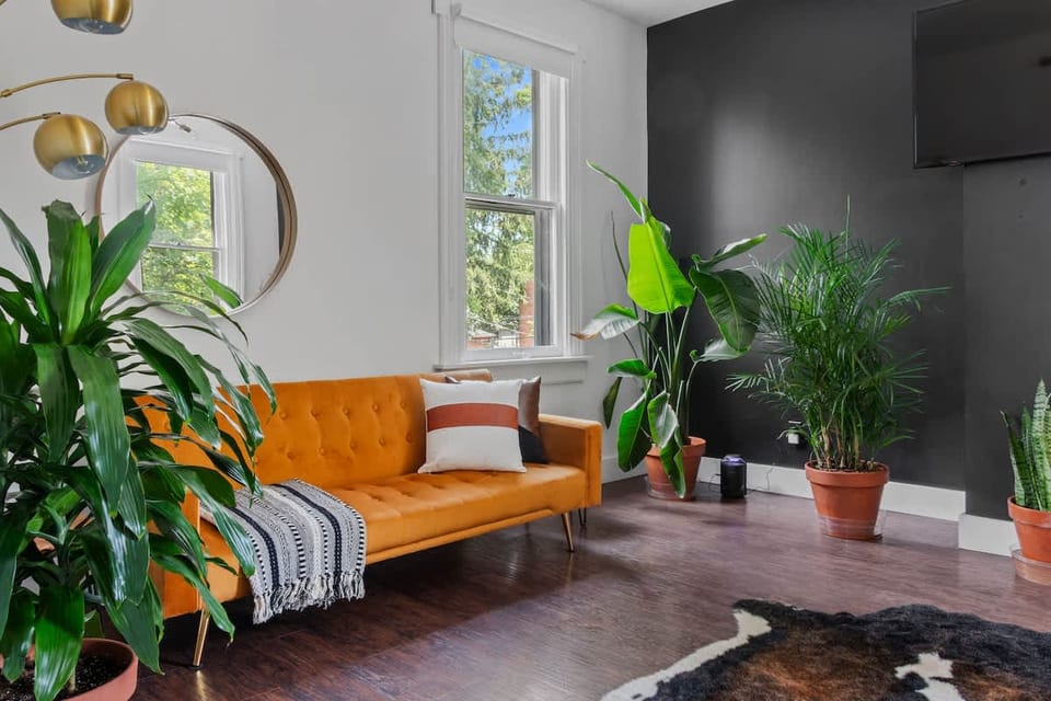 Jungle Nook by Jungle House | Downtown Chillicothe | Private Parking | 5,800+ Reviews | Walk to Historic District - Chillicothe