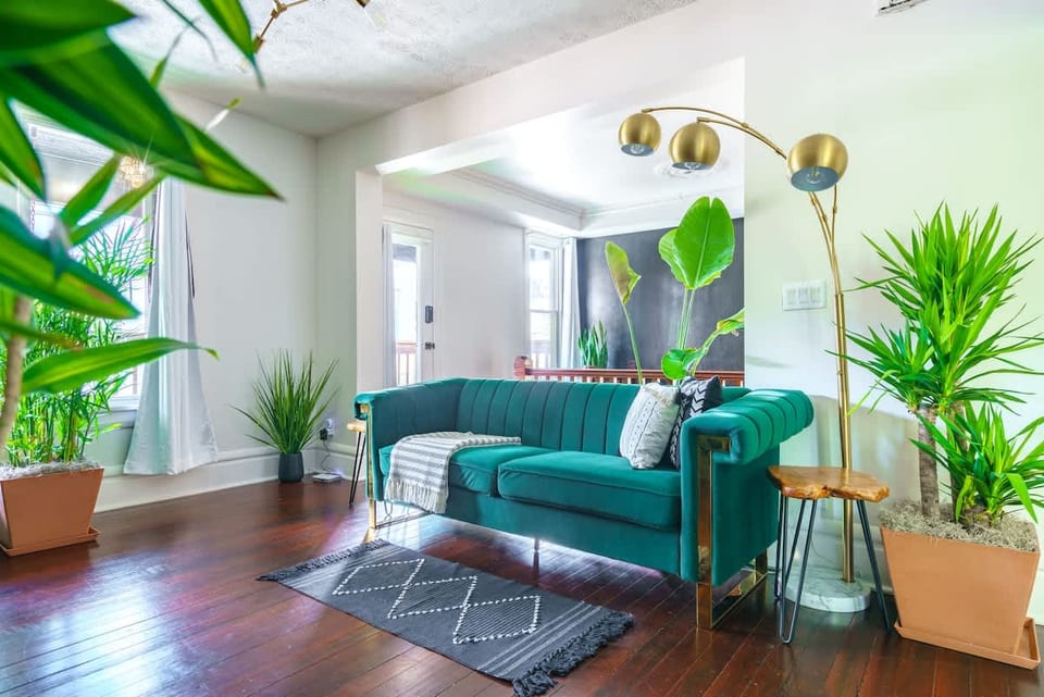 PRIME Location - Parking Free - Top Rated - CLEAN - Columbus