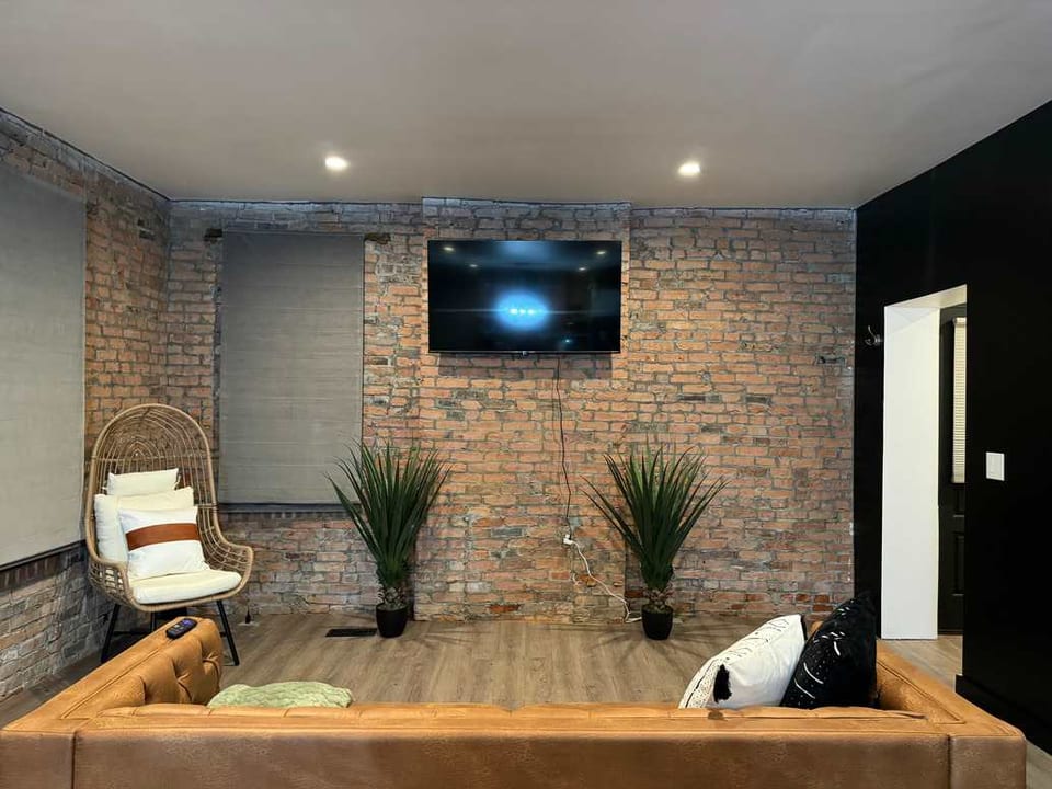 Convention - King Bed - Free Parking - Short North - Columbus
