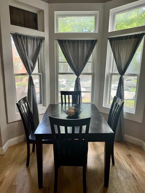 Jungle Aura by Jungle House | Downtown & Short North | Near Convention Center, Nationwide Arena & Ohio State | Free Parking | 5,800+ Reviews