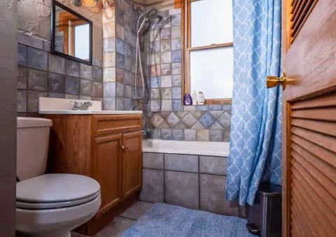 🌿 Garden Flat by Jungle House | Near Convention Center, OSU & Nationwide Arena | Downtown & Short North | 5,800+ Reviews | Free Parking