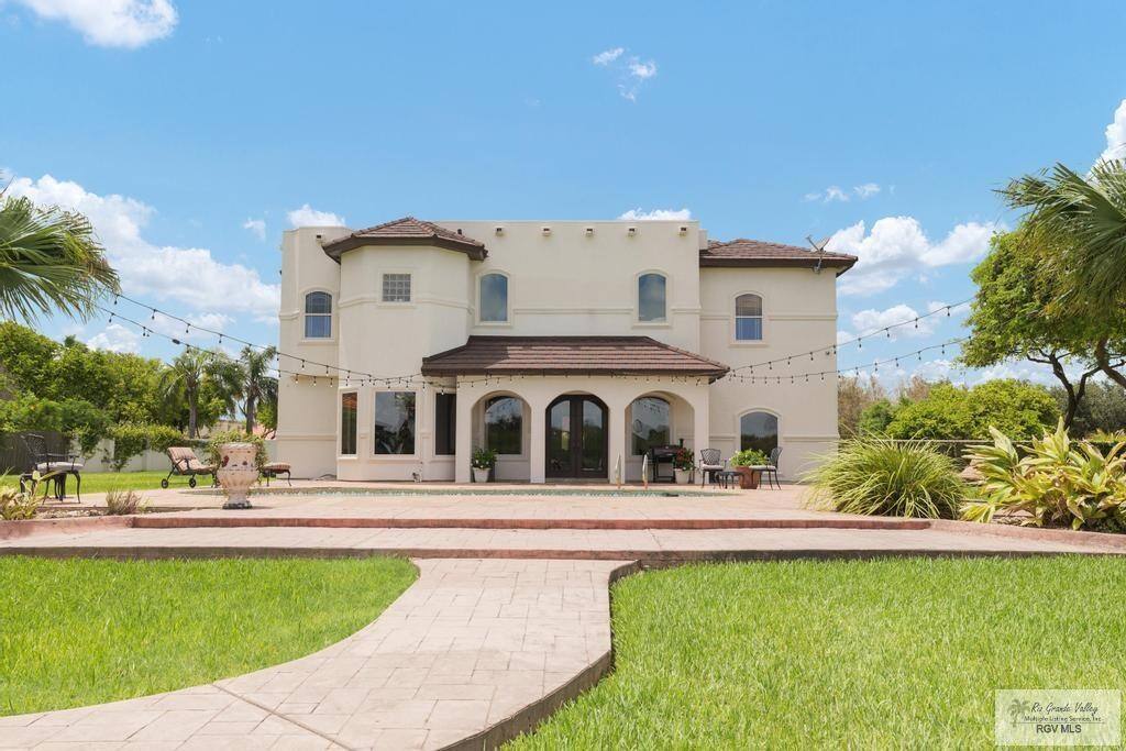 executive-waterfront-estate-or-5br-~5k-sq-ft-acre+/