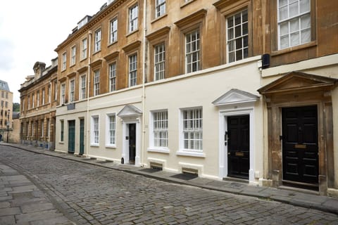 Jack's Place - Central 2 bedroom apartment