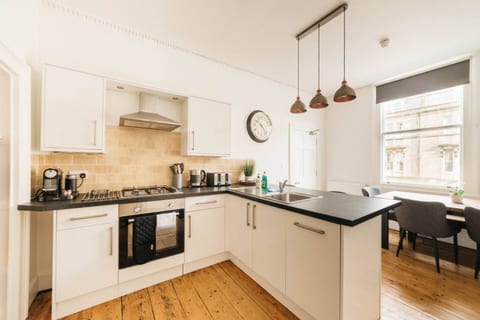 Kitchen/living area