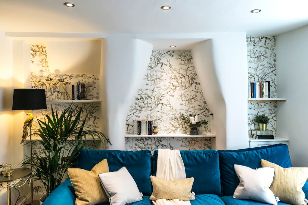 Charming 3-Bedroom House in Central Bristol